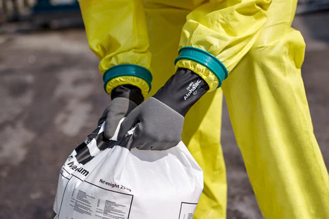 ANSELL ALPHATEC® CHEMICAL-RESISTANT GLOVES - 53-001 - Image 3